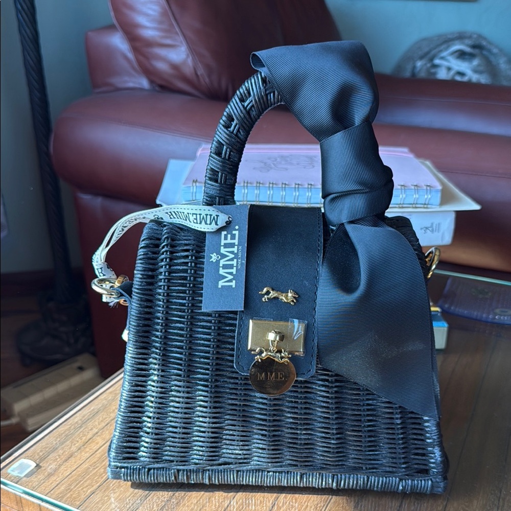 MME.MINK Essentials Black Woven Handbag with Bow